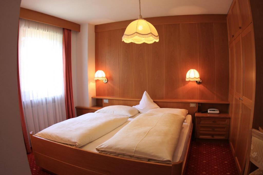 Hotel Talblick Ortisei Ruang foto